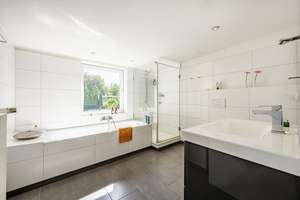 Property thumbnail 10