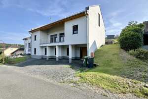 **Exklusiver und energieeffizienter Neubau mit Naturpool in ruhiger Lage von Limbach** – Westerwaldkreis – Vorschaubild 4