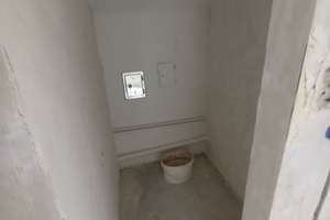 Frisch renovierte 3-Zimmer-Wohnung im Dachgeschoss in ruhiger Lage – 81825 Waldtrudering, München – Vorschaubild 9