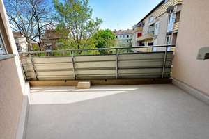 Familienfreundliche 4-Zimmer-Wohnung mit Balkon und moderner Raumaufteilung – Wolfringstr. 14, 90765 Ronhof, Kronach, Fürth – Vorschaubild 5