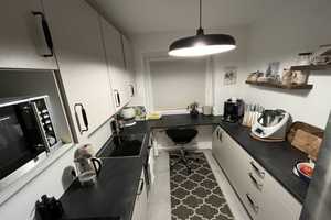 3-Zimmer-Wohnung mit 2 Balkonen und EBK in München Hadern – München – Vorschaubild 3