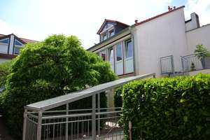 Komfortwohnung, 3 Bäder,  Gartenterrasse, Dachterrasse,  eigener Eingang, Garage, Keller – Die vollständige Adresse der Immobilie erhältst du vom Anbieter., 65205 Erbenheim, Wiesbaden – Vorschaubild 2