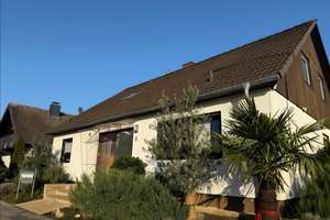 Einfamilienhaus mit 6 Zimmern und Garagen in Weeze – Die vollständige Adresse der Immobilie erhältst du vom Anbieter., 47652 Weeze – Vorschaubild 1