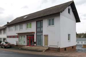 Vielseitig nutzbares Wohn- und Geschäftshaus mit Entwicklungspotenzial in Ulmbach – Die vollständige Adresse der Immobilie erhältst du vom Anbieter., 36396 Steinau an der Straße – Vorschaubild 1