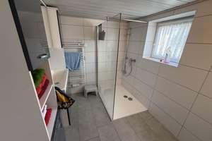 Zweifamilienhaus mit großem Grundstück und Panoramablick – Die vollständige Adresse der Immobilie erhältst du vom Anbieter., 8626 Adorf/Vogtland – Vorschaubild 5