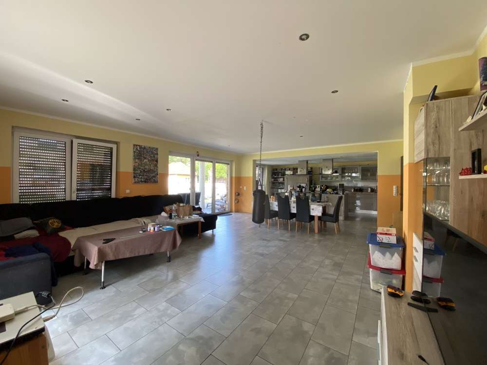 Immobilie in Worpswede - Großzügiges Einfamilienhaus auf großzügigem Grundstück - Bild 4