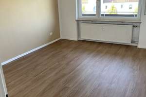 3-Zimmer-Wohnung mit Balkon in Ingolstadt – Die vollständige Adresse der Immobilie erhältst du vom Anbieter., 85053 Südost, Ingolstadt – Vorschaubild 2