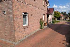 Geräumiges, preiswertes und saniertes 5-Raum-Einfamilienhaus mit lux. Innenausstattung in Alveslohe – Peterstraße 26, 25486 Segeberg (Kreis) – Vorschaubild 4