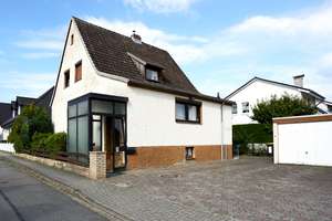 Flexibel nutzbares Einfamilienhaus oder attraktive WG-Immobilie mit 4 Zimmern – Die vollständige Adresse der Immobilie erhältst du vom Anbieter., 38448 Kästorf, Wolfsburg – Vorschaubild 2