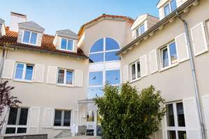 *** ruhige Wohnanlage + Kapitalanlage + Eigennutzung + Dachgeschoss + Stellplatz ***
