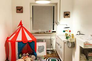 Teilmöblierte 4-Zi.-Wohnung mit EBK, Waschmaschine & Trockner | Nähe Ostbahnhof  – Ampfingstraße 45, 81671 Echarding, München – Vorschaubild 9
