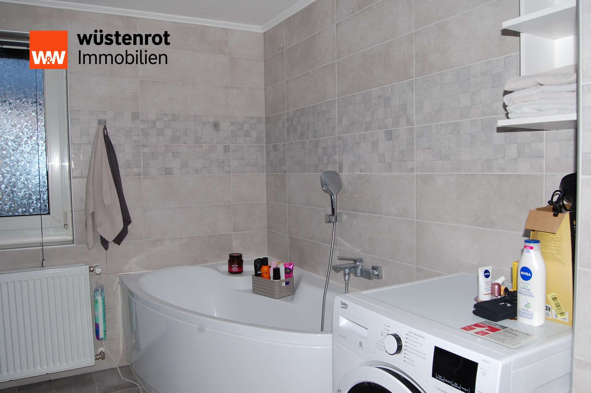 Immobilie in Parkstetten - Wohnen mit Garten: Modernisierte Doppelhaushälfte in Parkstetten - Bild 7