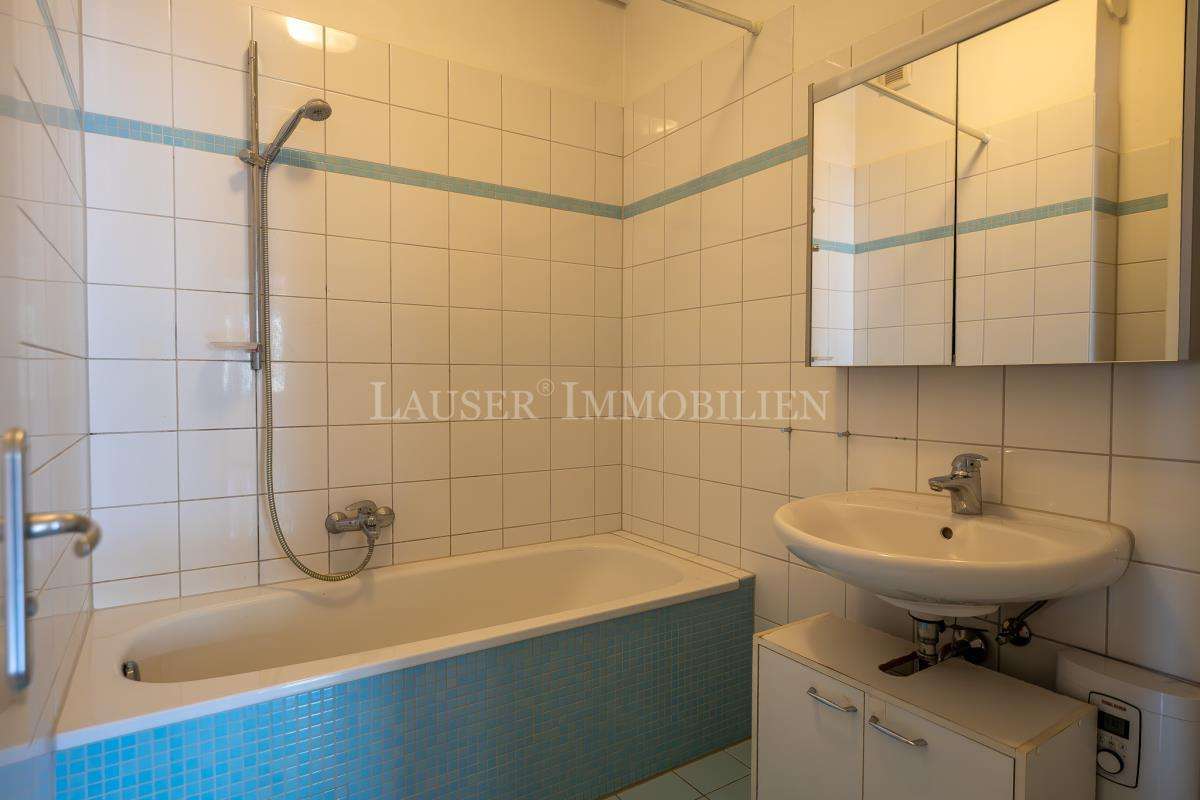 Lichtdurchflutete Drei-Zimmer-Citywohnung mit Balkon am Berliner Platz - Foto 2