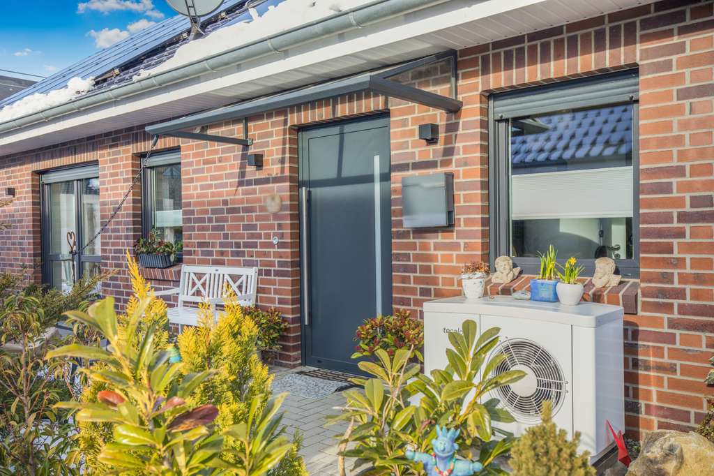 Immobilie in Deinste - Modernes Einfamilienhaus - nachhaltig, effizient, bezugsbereit - Bild 1