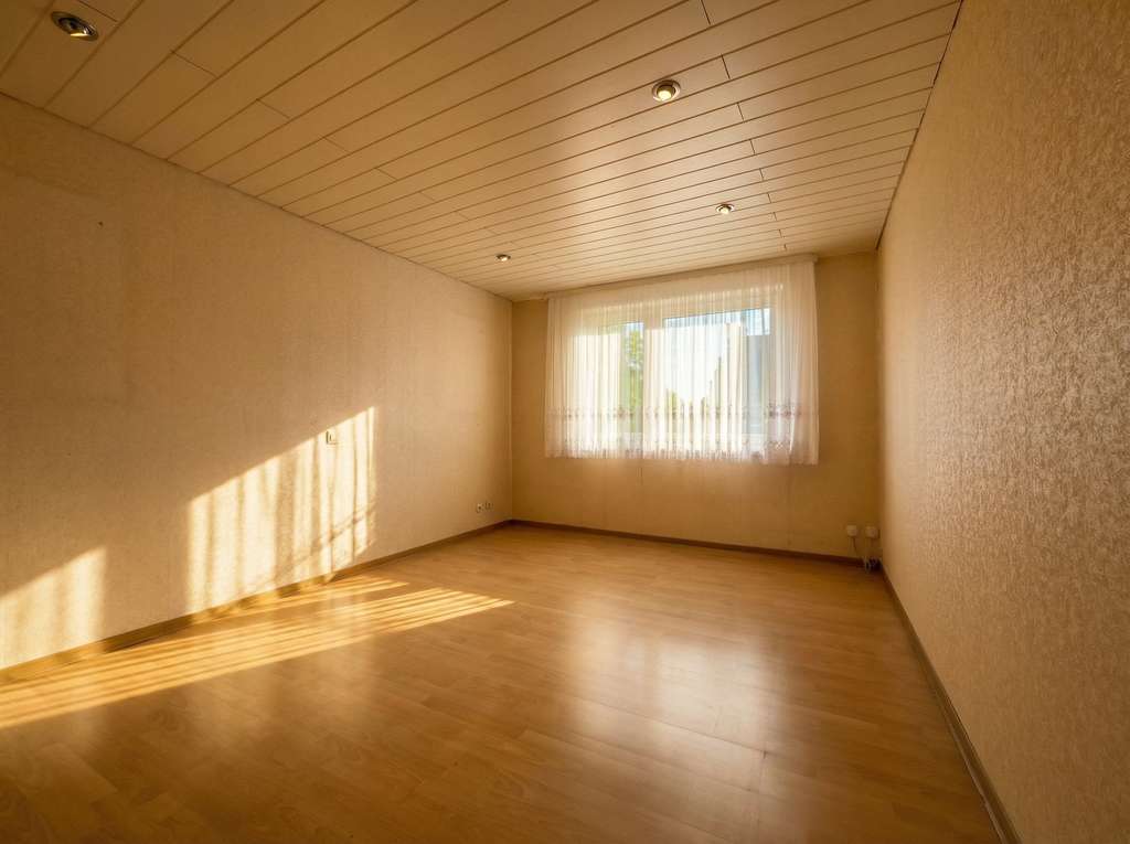Immobilie in Saarbrücken - Eigennutzung oder Kapitalanlage! Klassische 3 ZKB Wohnung in Saarbrücken! - Bild 0
