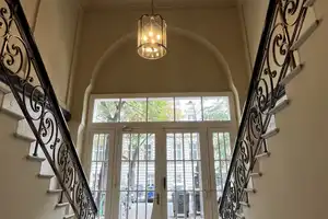 Vor einem Jahr  renovierte und modernisierte EG-Wohnung mit Terrasse 2 Minuten vom Savignyplatz – Charlottenburg, Berlin, 10623 Berlin – Vorschaubild 1