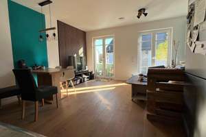 2 Zimmer Wohnung 1.OG mit Balkon – Die vollständige Adresse der Immobilie erhältst du vom Anbieter., 85551 Kirchheim bei München – Vorschaubild 1