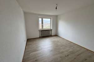 67m² 3-Zi.-Whg. mit Balkon & seltenem Weitblick – Am Schwarzenberg 37, 97078 Lindleinsmühle, Würzburg – Vorschaubild 11