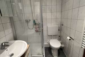 Möblierte stylische Dachgeschosswohnung in Rü - all inklusive – Rüttenscheider Straße 246, 45131 Rüttenscheid, Essen – Vorschaubild 11
