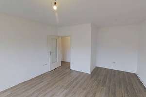 Geräumige 3-Zimmer-Erdgeschosswohnung mit BALKON – Lahrkampstraße 2, 33104 Schloß Neuhaus, Paderborn – Vorschaubild 4