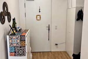 Lichtdurchflutete Wohlfühloase 2-Zimmer-Wohnung mit Balkon im Ostend – Gref-Völsing-Straße 27, 60314 Ostend, Frankfurt am Main – Vorschaubild 2