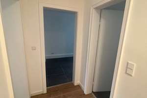 Komplett sanierte 2,5 ZKB mit Parkettböden und Wohnküche in stilvollem Altbau! – Die vollständige Adresse der Immobilie erhältst du vom Anbieter., 68169 Neckarstadt-West, Mannheim – Vorschaubild 2
