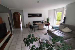 Essen-Burgaltendorf, ein behagliches Zuhause mit Wintergarten, Terrasse und kleinem Garten