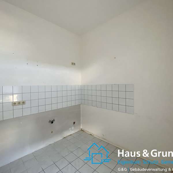 *** charmante 2-Zimmer-Wohnung - in ehem. Vorstadtvilla - kleine Terrasse - Blick ins Grüne ***