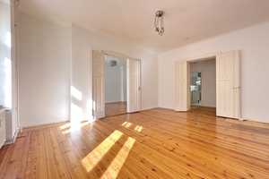 leerstehende Altbauwohnung – Berlin – Vorschaubild 7