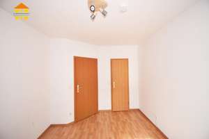 *Gemütliches Reihenmittelhaus mit Garten, Dachterrasse und Kamin in Chemnitz-Borna* – Wittgensdorfer Straße 24, 9114 Borna-Heinersdorf, Chemnitz – Vorschaubild 13