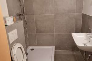 Wohnen mit Charakter: 2-Zimmer-Wohnung in Duisburg-Mittelmeiderich – Augustastraße 8, 47137 Mittelmeiderich, Duisburg – Vorschaubild 3