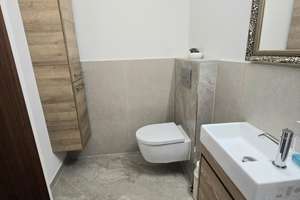 Zweifamilienhaus mit Einliegerwohnung in begehrter Feldrandlage – Die vollständige Adresse der Immobilie erhältst du vom Anbieter., 74357 Bönnigheim – Vorschaubild 10