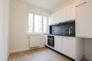 +++ Bezugsfrei! - Modernisierte Eigentumswohnung mit Balkon und Einbauküche +++ – Die vollständige Adresse der Immobilie erhältst du vom Anbieter., 1237 Prohlis-Nord, Dresden – Vorschaubild 14