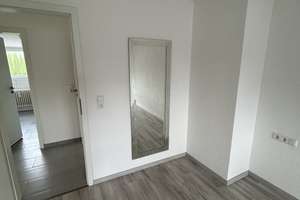 Praktische 2-Zimmer-Dachgeschoss Wohnung Bahnhofsnah in Ehningen  – Schillerstraße 4/1, 71139 Ehningen – Vorschaubild 3