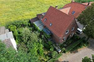 Einfamilienhaus mit Garten und Doppelgarage in Beverungen-Rothe – Die vollständige Adresse der Immobilie erhältst du vom Anbieter., 37688 Beverungen – Vorschaubild 1