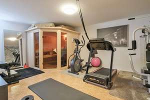 Stilvoll wohnen am Tuniberg:
Exklusive Villa mit Pool
 – Die vollständige Adresse der Immobilie erhältst du vom Anbieter., 79189 Bad Krozingen – Vorschaubild 16