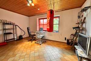 Familienglück: Energieeffizientes Architektenhaus mit Wohlfühlcharakter, PV-Anlage und mega Garten ! – Freyung-Grafenau (Kreis) – Vorschaubild 22