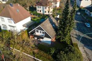 Bremerhaven - Speckenbüttel // Stilvolles Einfamilienhaus mit Charme am Eingang vom Speckenbütteler  – Bremerhaven – Vorschaubild 2