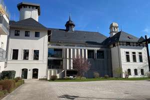 Helle 2 Zimmer Wohnung im Denkmal Weißer Adler