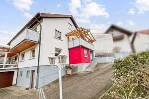 Viel Platz für Generationen – Haus im idyllischen Bühlertal – Die vollständige Adresse der Immobilie erhältst du vom Anbieter., 77830 Bühlertal – Vorschaubild 1