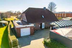 Geräumiges Einfamilienhaus mit möglichem ebenerdigen Wohnen in Moordorf – Aurich (Kreis) – Vorschaubild 1