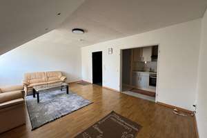 2-Zimmer-Dachgeschosswohnung für Singles, teilmöbliert – Am Schoolkamp 83, 46240 Batenbrock, Bottrop – Vorschaubild 2