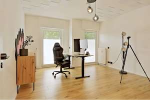 215qm, 7 Zimmer, 2 Balkone, 2 Parkplätze, neue EBK, Bad & Dusche – Hohenbudbergerstr 133, 47229 Friemersheim, Duisburg – Vorschaubild 9