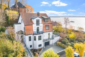 Stilvolle Villa mit Elbblick und flexibler Nutzung in Blankenese – Die vollständige Adresse der Immobilie erhältst du vom Anbieter., 22587 Blankenese, Hamburg – Vorschaubild 1