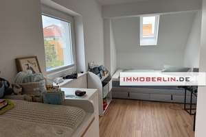 IMMOBERLIN.DE - Sehr attraktives Haus mit Südgarten & Garage in familienfreundlicher Lage – Die vollständige Adresse der Immobilie erhältst du vom Anbieter., 12683 Biesdorf, Berlin – Vorschaubild 4