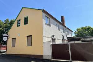 Wohn- und Geschäftshaus - EG ehem. Fleischerei / DG große Wohnung – Boilstädter Straße 9, 99867 Gotha – Vorschaubild 1