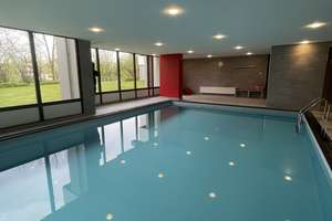 4-Zimmer Luxuswohnung mit Panoramablick bis ins Siebengebirge.Schwimmbad und Sauna im Haus. – Die vollständige Adresse der Immobilie erhältst du vom Anbieter., 53117 Bonn-Castell, Bonn – Vorschaubild 19