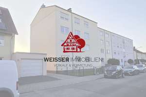 Helle und gut geschnittene 3,5-Zimmerwohnung mit Balkon und Carport in Fürth Ronhof