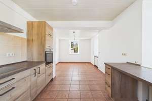 Gepflegtes & großzügiges Einfamilienhaus mit Garten in ruhiger Lage von Hellenthal! – Wildenburger Str. 35, 53940 Hellenthal – Vorschaubild 8