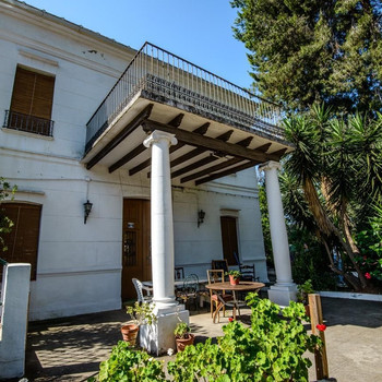 Herrenhaus im Herzen der Ribera Alta Valencia und landwirtschaftliche Nutzung von Orangenbäumen in d